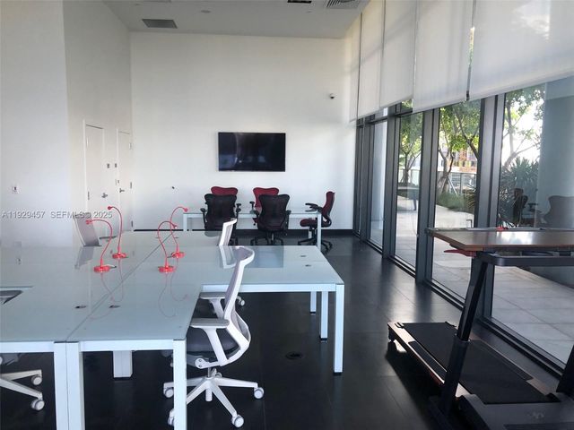 1600 NE 1st Ave 1103, Miami, FL 33132