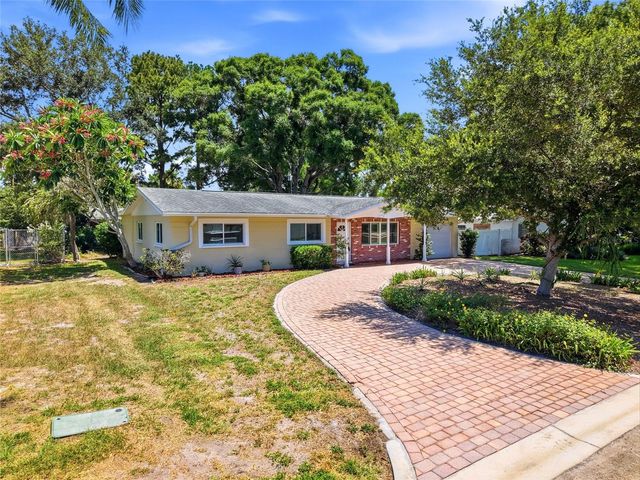 11471 88TH AVENUE, Seminole, FL 33772
