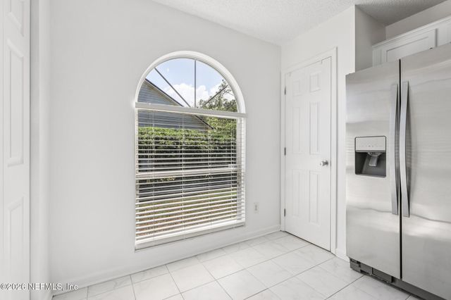 3016 MYSTIC FALLS Drive, Jacksonville, FL 32224