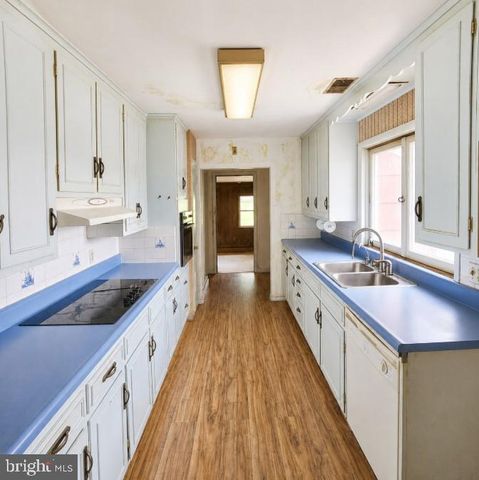 700 CANTERBURY RD, Milford, DE 19963