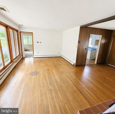 700 CANTERBURY RD, Milford, DE 19963