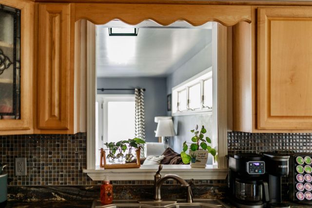 1521 W 4th Street, Hobart, IN 46342