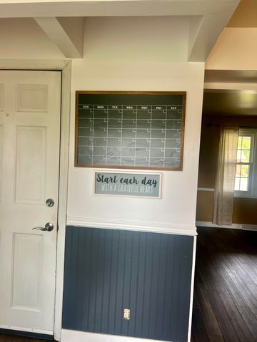 1521 W 4th Street, Hobart, IN 46342