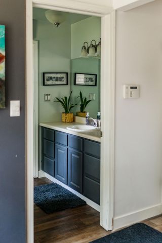 1521 W 4th Street, Hobart, IN 46342