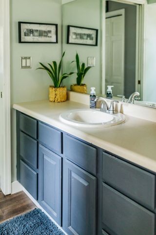 1521 W 4th Street, Hobart, IN 46342