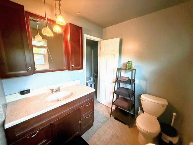 1521 W 4th Street, Hobart, IN 46342