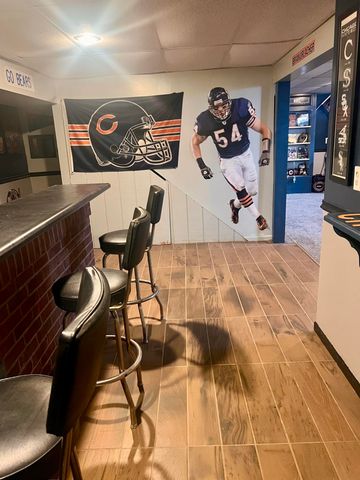 1521 W 4th Street, Hobart, IN 46342