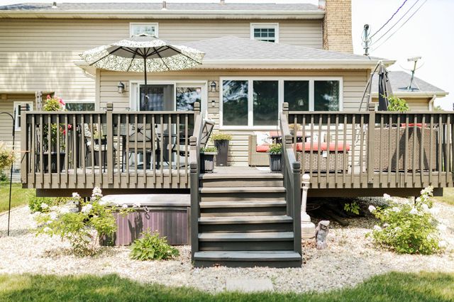 1521 W 4th Street, Hobart, IN 46342