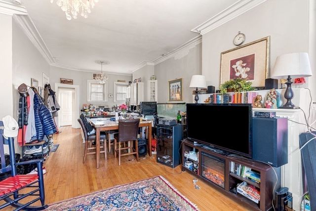 124 F St, Boston, MA 02127