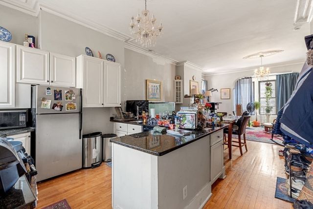 124 F St, Boston, MA 02127