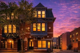 124 F St, Boston, MA 02127