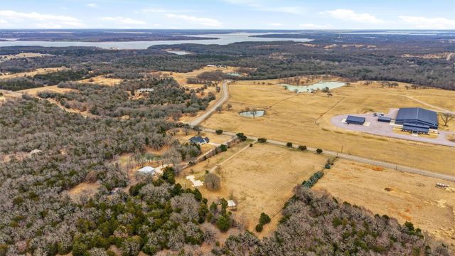 1809 Rock Creek Road, Gordonville, TX 76245