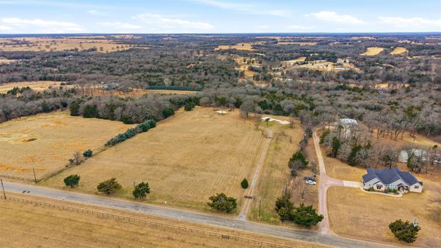 1809 Rock Creek Road, Gordonville, TX 76245