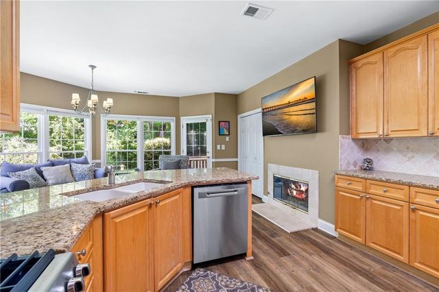 140 Graystone Terrace, Alpharetta, GA 30005