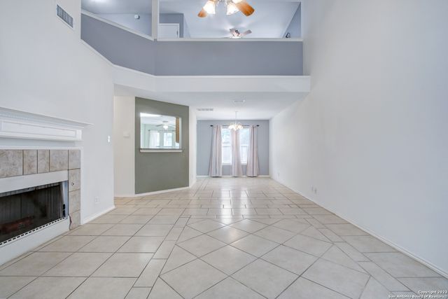 6002 Woodway, San Antonio, TX 78249