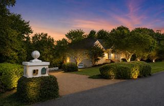 1108 Abbey Rd, Columbia, TN 38401
