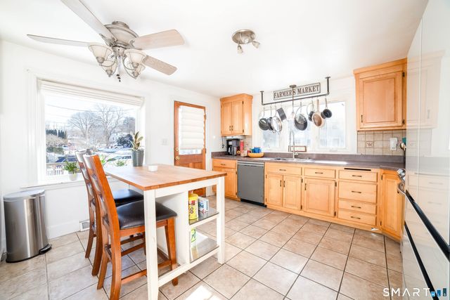 36 Weybosset Street, Shelton, CT 06484