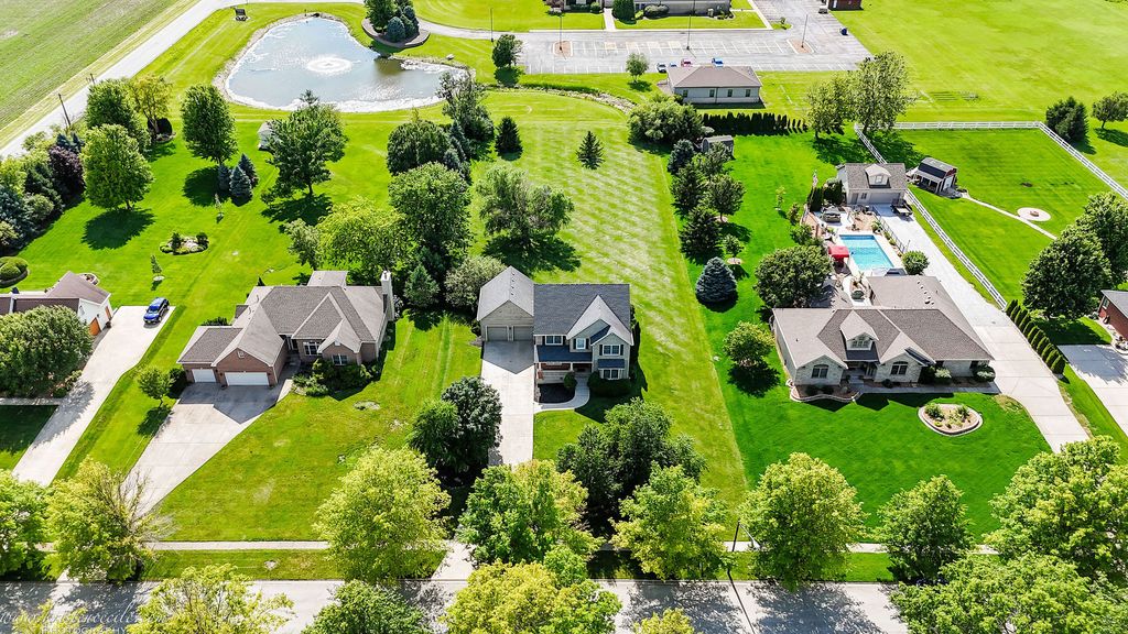 5066 N Pin Oak Turn Drive, Bourbonnais, IL 60914