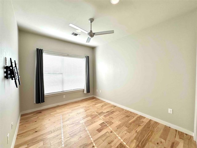 3913 Valley View RD B, Austin, TX 78704