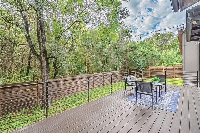 3913 Valley View RD B, Austin, TX 78704