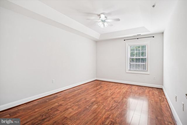 6301 EDSALL RD #109, Alexandria, VA 22312