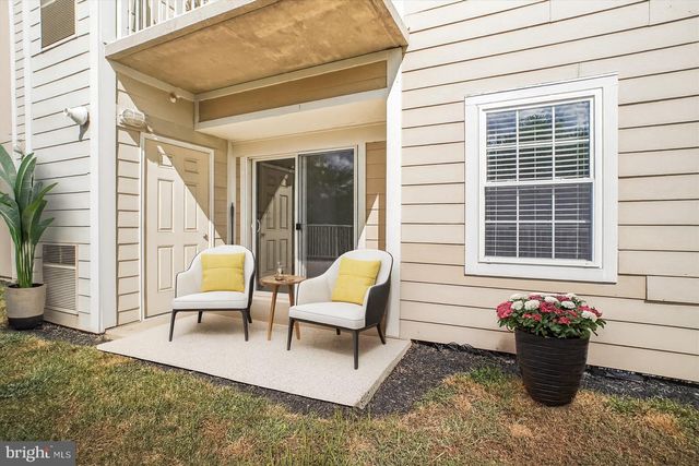 6301 EDSALL RD #109, Alexandria, VA 22312