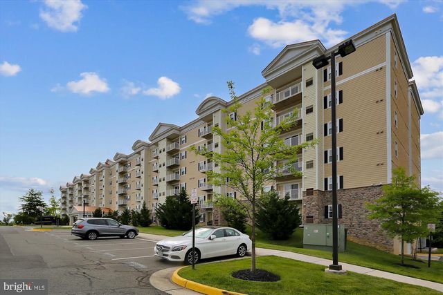 6301 EDSALL RD #109, Alexandria, VA 22312