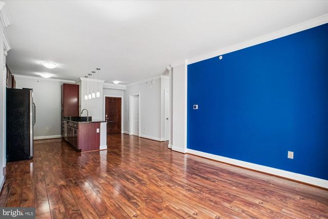 6301 EDSALL RD #109, Alexandria, VA 22312