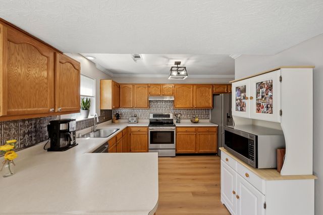 124 River Run Court, Georgetown, KY 40324