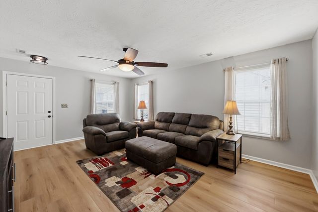 124 River Run Court, Georgetown, KY 40324