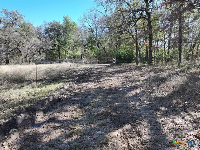 1009 County Road 412, Chilton, TX 76632