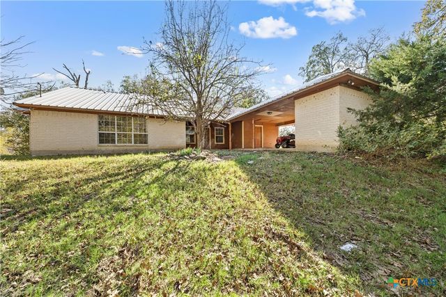 1009 County Road 412, Chilton, TX 76632