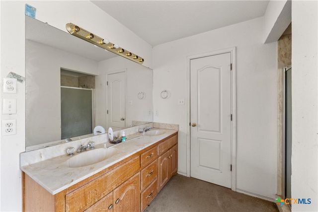 1009 County Road 412, Chilton, TX 76632