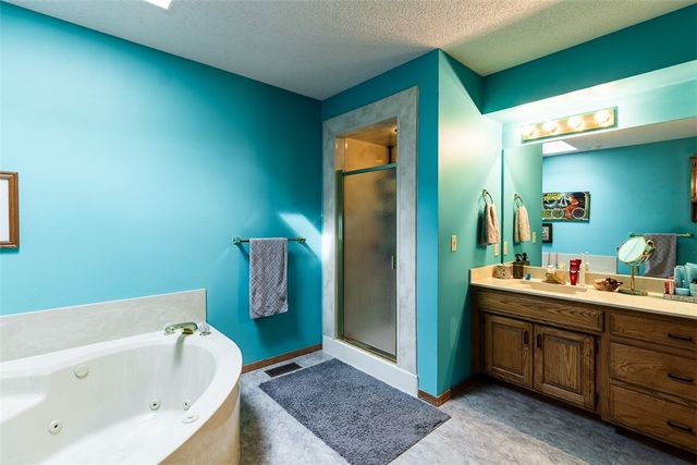 28 Elizabeth Drive, Bella Vista, AR 72715