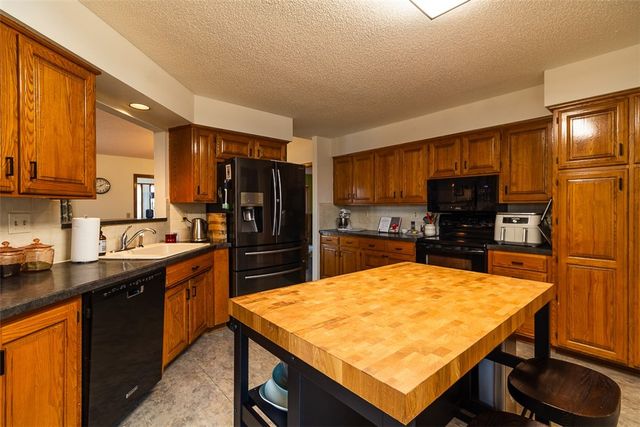 28 Elizabeth Drive, Bella Vista, AR 72715