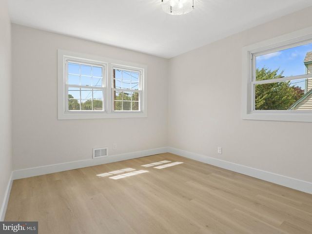 1912 SUSSEX AVE, Cherry Hill, NJ 08003