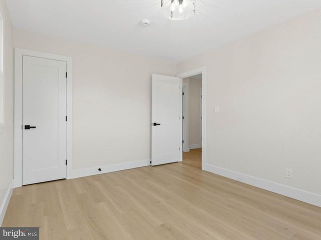 1912 SUSSEX AVE, Cherry Hill, NJ 08003