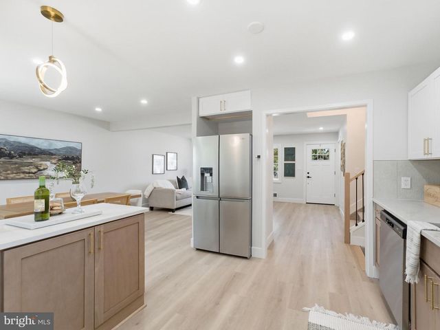 1912 SUSSEX AVE, Cherry Hill, NJ 08003