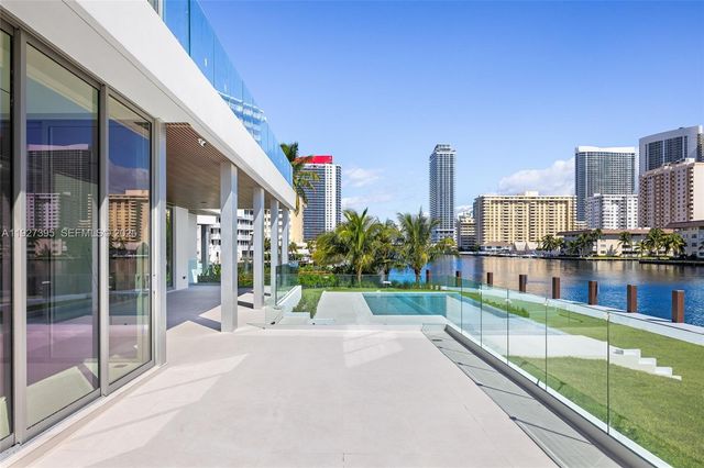 503 Palm Dr, Hallandale Beach, FL 33009