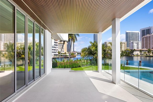 503 Palm Dr, Hallandale Beach, FL 33009