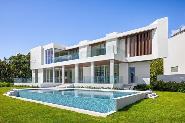 503 Palm Dr, Hallandale Beach, FL 33009