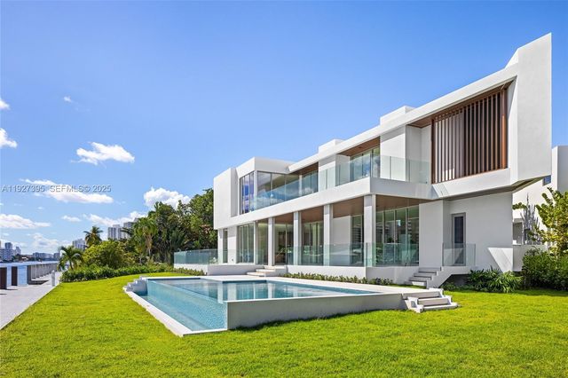 503 Palm Dr, Hallandale Beach, FL 33009