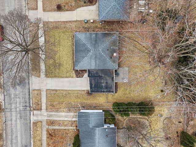 5017 Holiday Drive, Madison, WI 53711