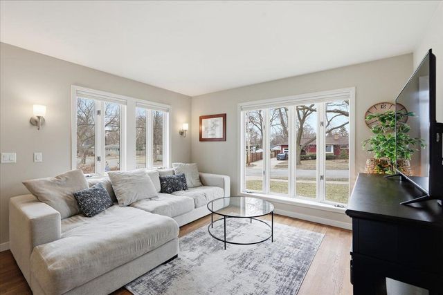 5017 Holiday Drive, Madison, WI 53711