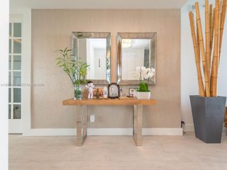 1300 Brickell Bay Dr 3804, Miami, FL 33131