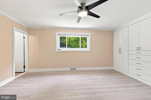 2211 RHONDA RD, Broomall, PA 19008