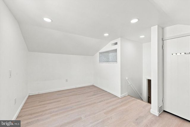 2211 RHONDA RD, Broomall, PA 19008