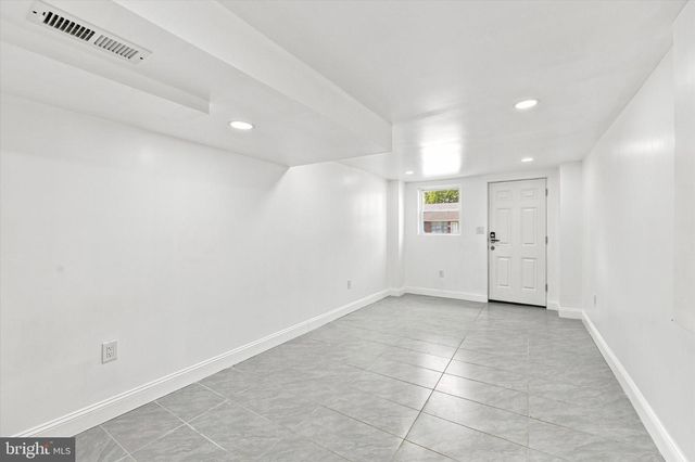 2211 RHONDA RD, Broomall, PA 19008