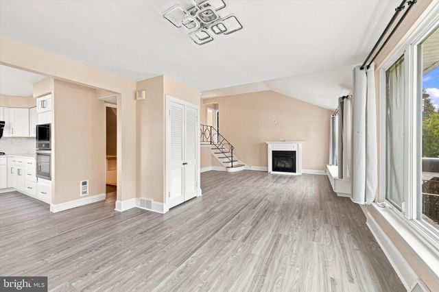 2211 RHONDA RD, Broomall, PA 19008