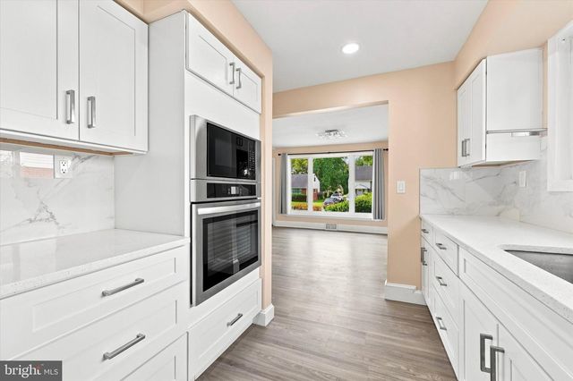 2211 RHONDA RD, Broomall, PA 19008